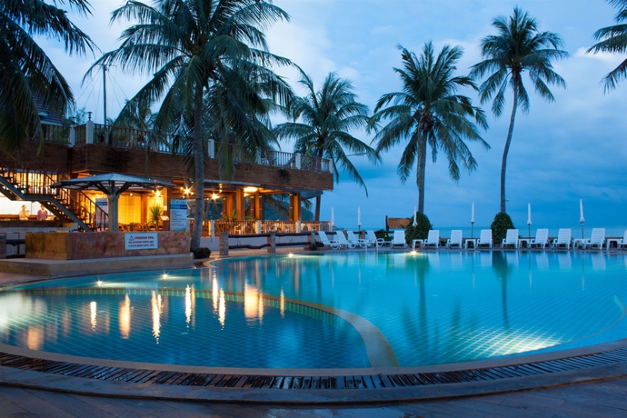 Imagen de la piscina del Hotel Phangan Bayshore Resort. Foto 15