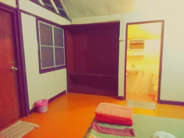 Imagen de la habitación del Hotel Phangan Bungalow. Foto 17