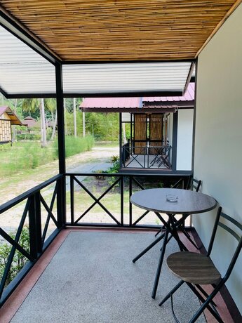 Imagen general del Hotel Phangan Chalet Bungalows. Foto 11
