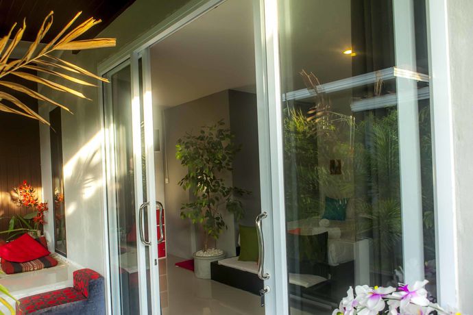 Imagen de los exteriores del Hotel Phangan Cove Beach Resort. Foto 10