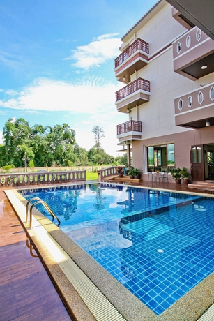 Imagen de la piscina del Hotel Phanomrung Puri Boutique Hotels and Resorts. Foto 10