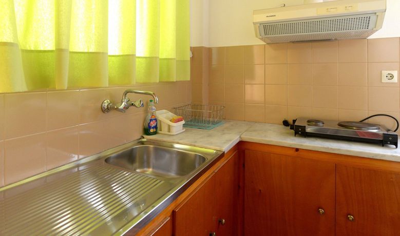 Imagen de la habitación del Hotel Pharos Rooms. Foto 5