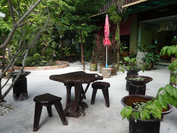 Imagen de los exteriores del Hotel Phatchara Boutique. Foto 13