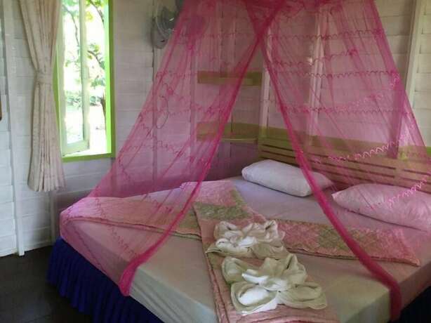 Imagen general del Hotel Phayam Coconut Beach Resort. Foto 14