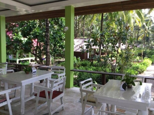 Imagen general del Hotel Phayam Coconut Beach Resort. Foto 18