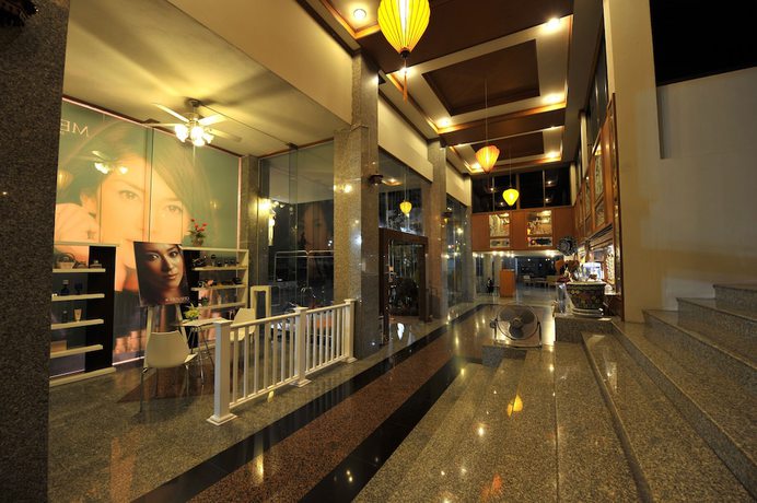 Imagen de los interiores del Hotel Phayao Northen Lake. Foto 11