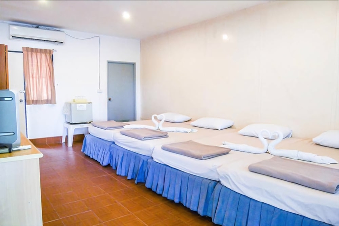 Imagen de la habitación del Hotel Phe Samed Villa. Foto 4