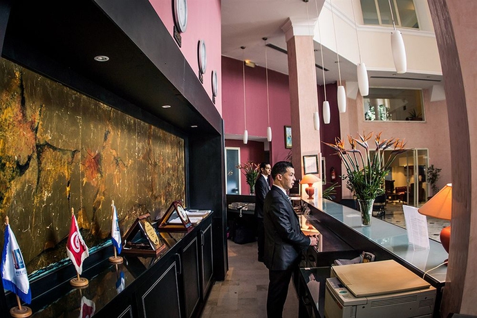 Imagen de los interiores del Hotel Phebus. Foto 8