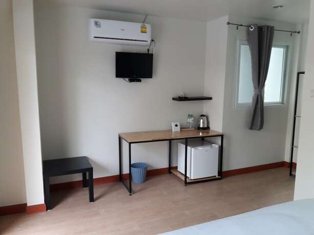 Imagen de la habitación del Hotel Phen Waree Ampawa Resort. Foto 7