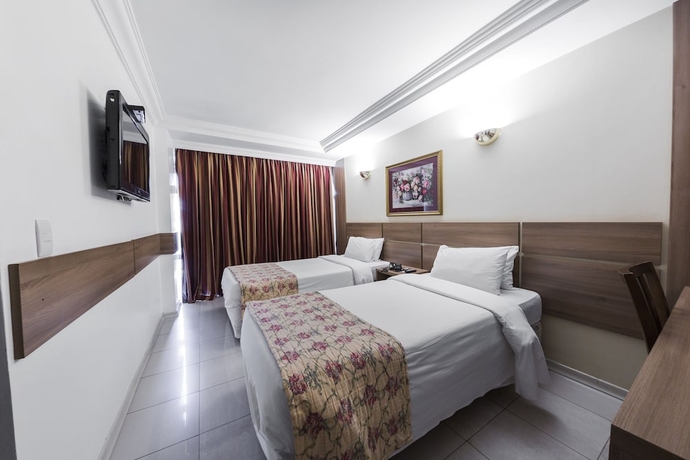 Imagen de la habitación del Hotel Phenícia Bittar. Foto 8