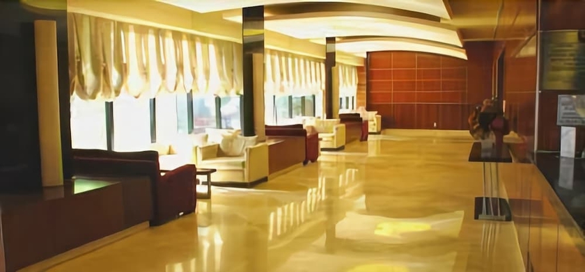 Imagen del bar/restaurante del Hotel Phenícia Bittar. Foto 3