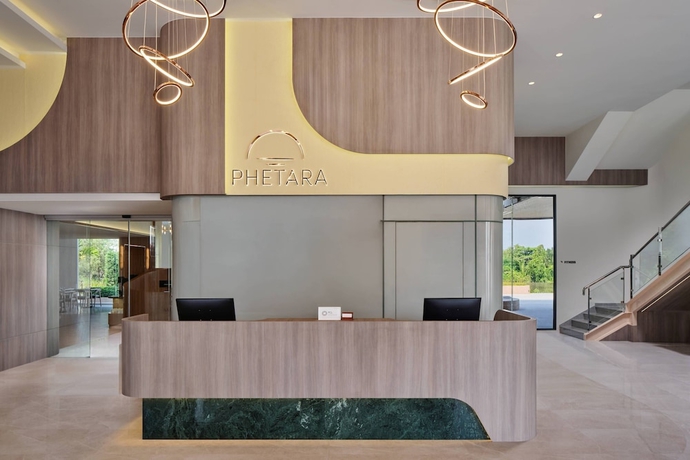 Imagen de los interiores del Hotel Phetara Mahachai by PCL. Foto 16