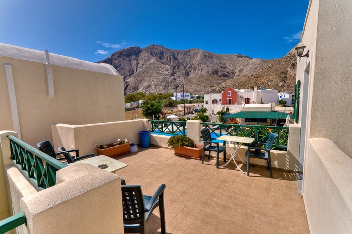 Imagen de los exteriores del Hotel Phevos Villa. Foto 9