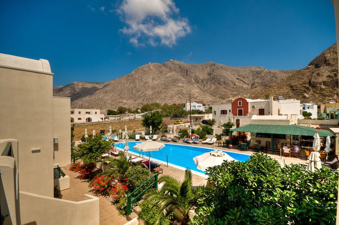 Imagen de la piscina del Hotel Phevos Villa. Foto 16