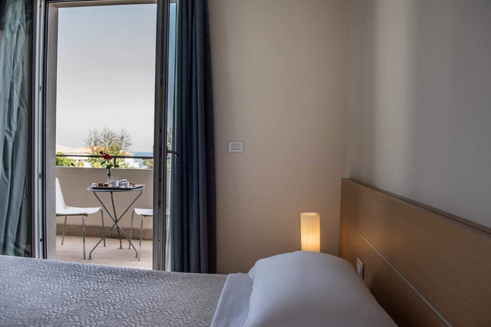 Imagen de la habitación del Hotel Phi Alcione. Foto 9