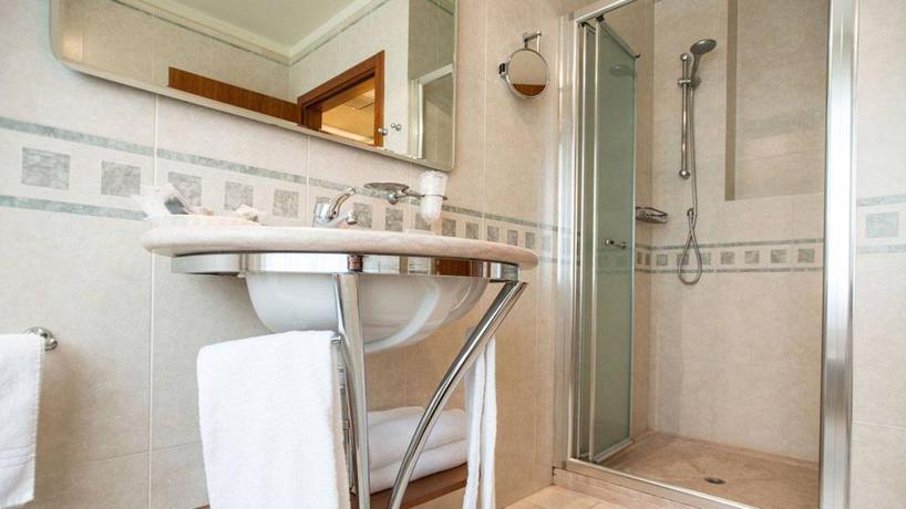 Imagen de la habitación del Hotel Phi Astoria. Foto 10