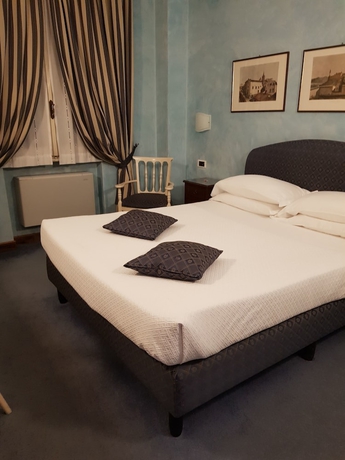 Imagen de la habitación del Hotel Phi Canalgrande. Foto 3