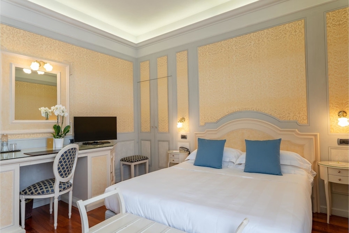 Imagen de la habitación del Hotel Phi Canalgrande. Foto 10