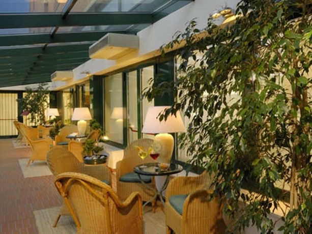 Imagen general del Hotel Phi Emilia. Foto 2