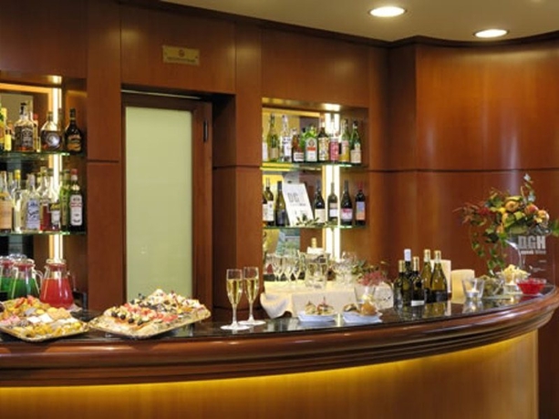 Imagen general del Hotel Phi Emilia. Foto 3