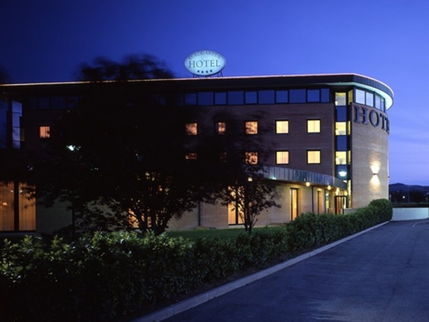 Imagen general del Hotel Phi Emilia. Foto 5