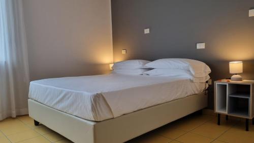 Imagen de la habitación del Hotel Phi Homy Druento. Foto 18