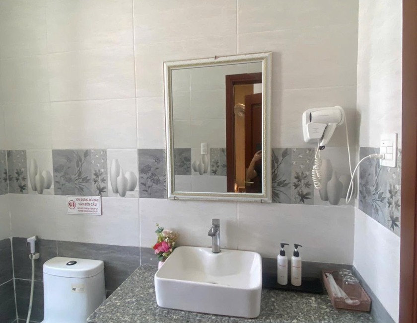 Imagen general del Hotel Phi Long, Tuy Hoa. Foto 2