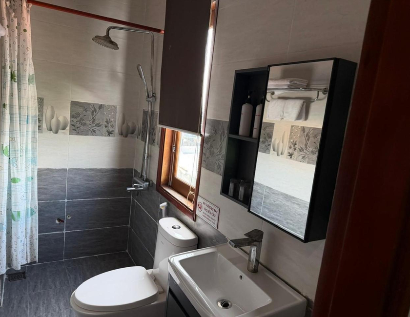 Imagen general del Hotel Phi Long, Tuy Hoa. Foto 22