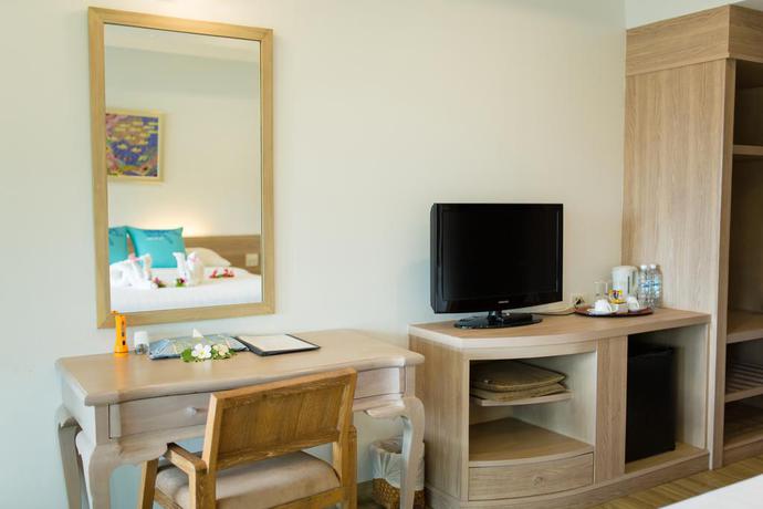 Imagen general del Hotel Phi Phi Bayview Premier Resort. Foto 10