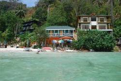 Imagen general del Hotel Phi Phi Beach Front Resort. Foto 6