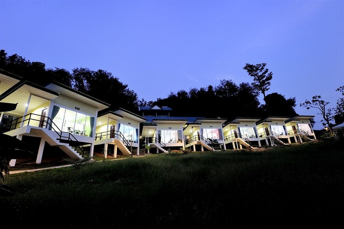 Imagen de los exteriores del Hotel Phi Phi Chang Grand Resort and Spa. Foto 14