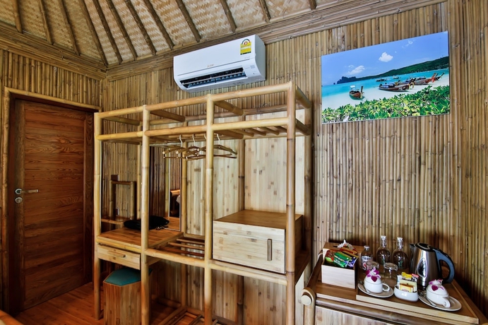 Imagen de la habitación del Hotel Phi Phi CoCo Beach Resort. Foto 10