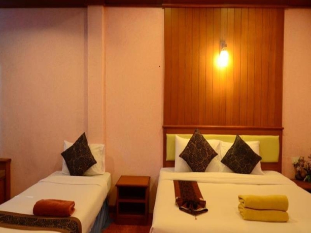 Imagen de la habitación del Hotel Phi Phi Don Chukit Resort. Foto 4