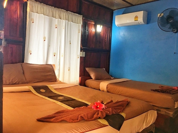 Imagen de la habitación del Hotel Phi Phi Green Hill Resort. Foto 9