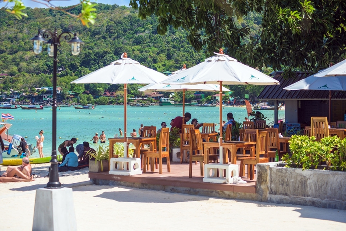 Imagen del bar/restaurante del Hotel Phi Phi Harbour View. Foto 3