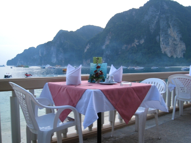 Imagen del bar/restaurante del Hotel Phi Phi Island Cabana. Foto 5