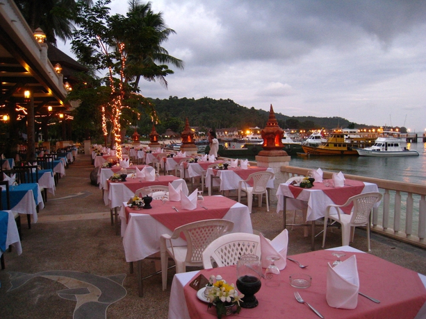 Imagen del bar/restaurante del Hotel Phi Phi Island Cabana. Foto 7