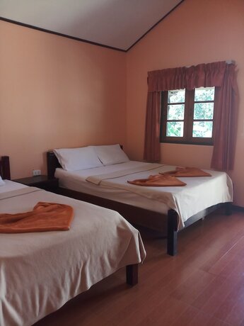 Imagen general del Hotel Phi Phi Jungle Hill Bungalow. Foto 9