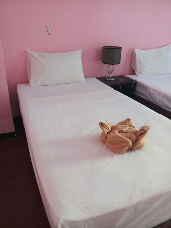 Imagen de la habitación del Hotel Phi Phi Jungle Hill Bungalow. Foto 16