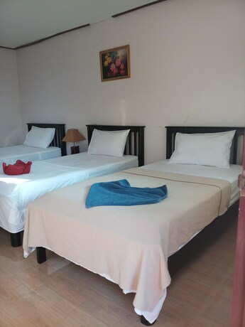 Imagen de la habitación del Hotel Phi Phi Jungle Hill Bungalow. Foto 29