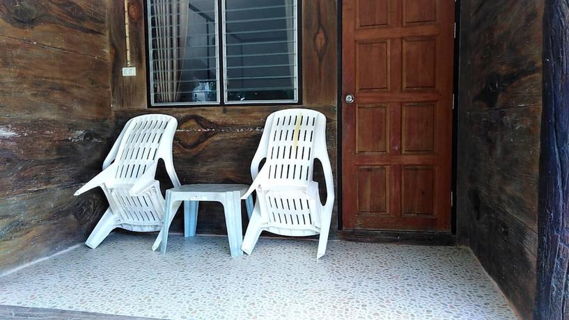 Imagen de la habitación del Hotel Phi Phi Nice Beach Resort. Foto 4