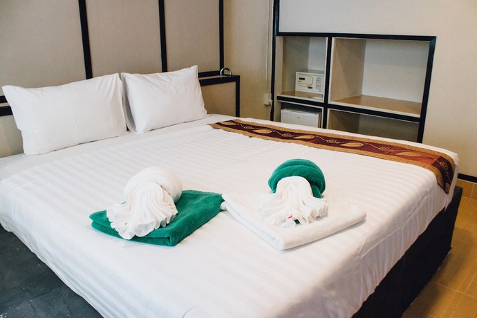 Imagen de la habitación del Hotel Phi Phi Nice Beach Resort. Foto 6