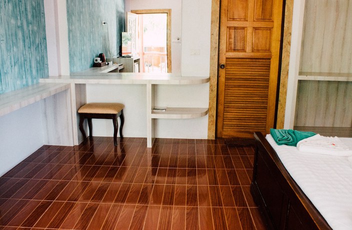 Imagen de la habitación del Hotel Phi Phi Nice Beach Resort. Foto 9