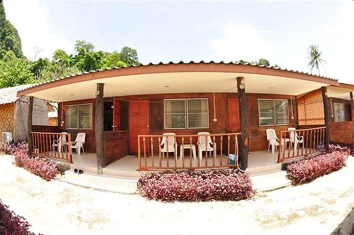 Imagen de la habitación del Hotel Phi Phi Nice Beach Resort. Foto 11