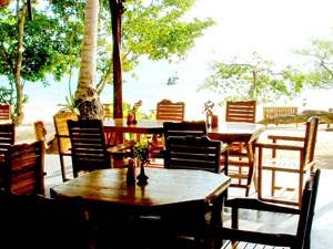 Imagen general del Hotel Phi Phi Relax Beach Resort. Foto 2
