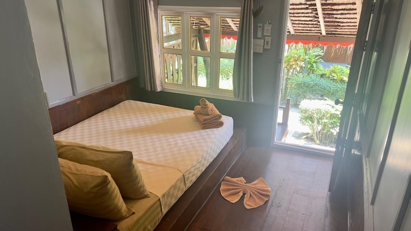 Imagen de la habitación del Hotel Phi Phi Relax Beach Resort. Foto 9
