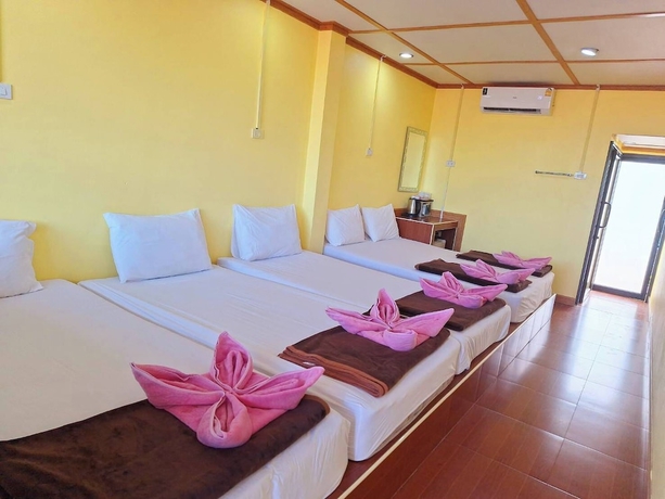 Imagen general del Hotel Phi Phi Sandsea View Resort. Foto 1