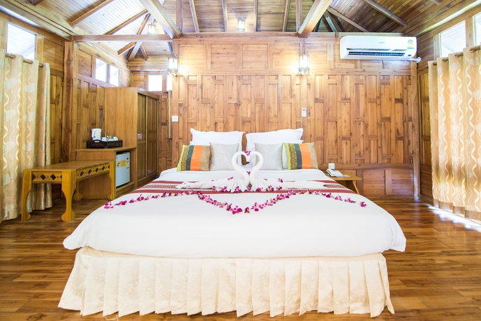 Imagen de la habitación del Hotel Phi Phi The Beach Resort. Foto 4