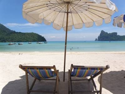 Imagen de los exteriores del Hotel Phi Phi Twin Palms Bungalow. Foto 5