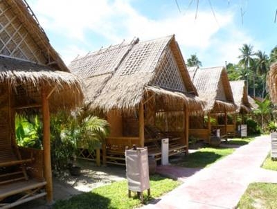 Imagen de los exteriores del Hotel Phi Phi Twin Palms Bungalow. Foto 6